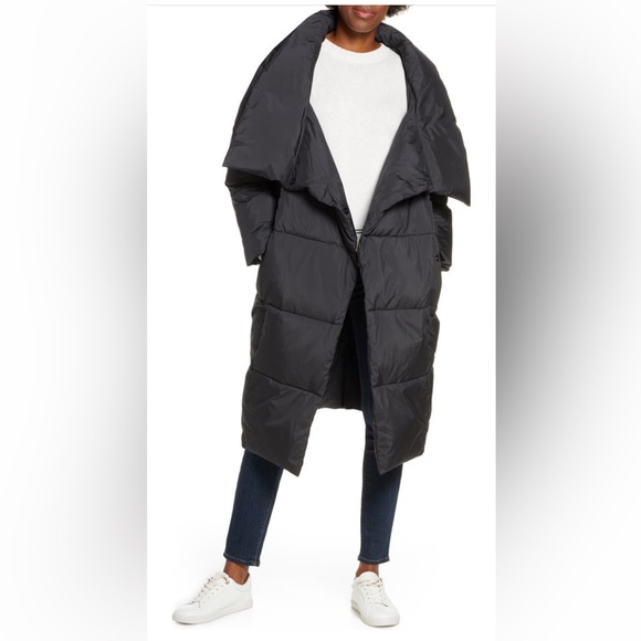 UGG water resistant puffer coat - Picture 1 of 13